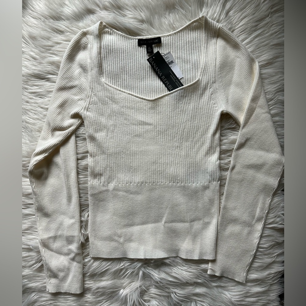 Banana Republic lenzing ecovero serene sweater